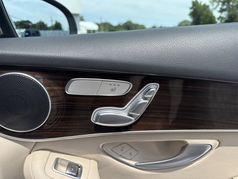Certified 2021 Mercedes-Benz GLC 300 image 29