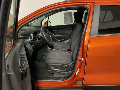 Used 2016 Chevrolet Trax LT image 18