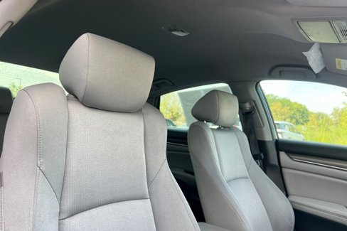 Used 2019 Honda Accord LX image 13