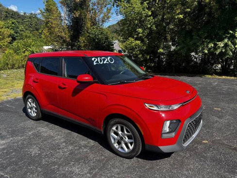 Used 2020 Kia Soul S image 3