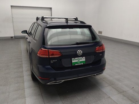 Used 2018 Volkswagen Golf SE image 6