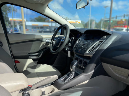 Used 2014 Ford Focus SE image 14