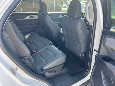 New 2025 Ford Explorer Active w/ Active Comfort Package image 14
