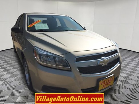 Used 2013 Chevrolet Malibu LS image 15