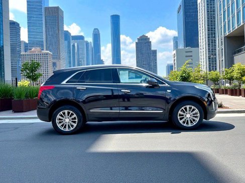 Used 2019 Cadillac XT5 Luxury image 2