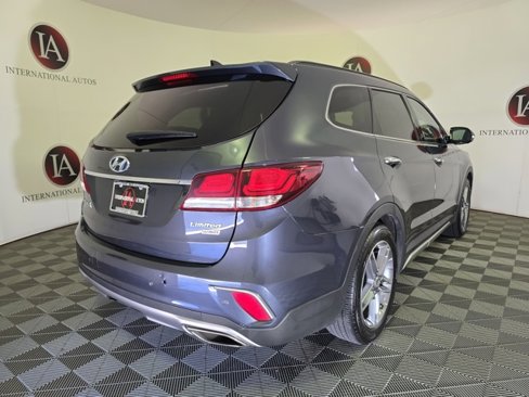 Used 2017 Hyundai Santa Fe Limited image 5