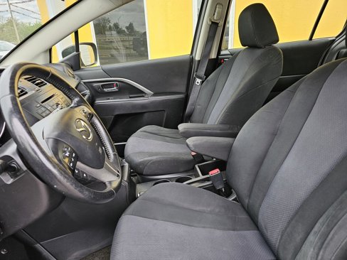 Used 2013 MAZDA MAZDA5 Touring image 10