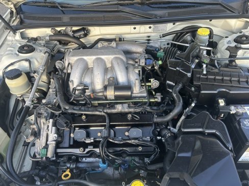 Used 2004 INFINITI I35 w/ Cold Weather Pkg image 23