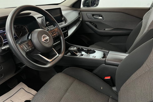 Used 2023 Nissan Rogue SV image 16