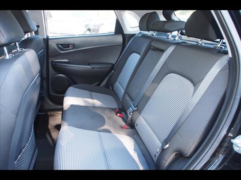 Used 2019 Hyundai Kona SE image 19
