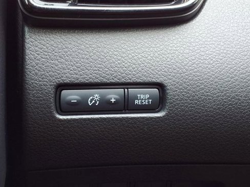 Certified 2022 Nissan Rogue Sport S image 11
