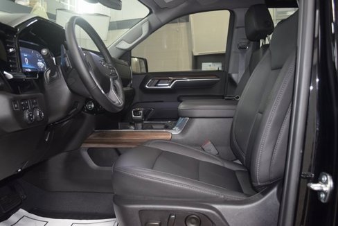 Used 2024 Chevrolet Silverado 1500 RST w/ Convenience Package II image 38