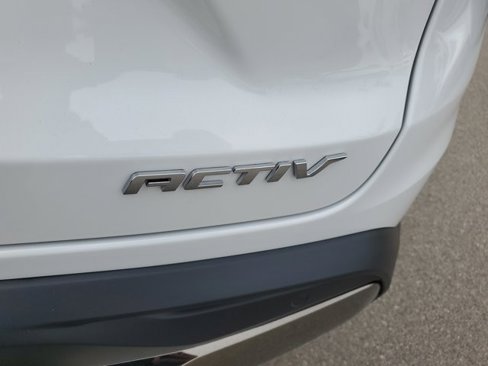 Used 2025 Chevrolet Trax ACTIV w/ Driver Confidence Package image 8