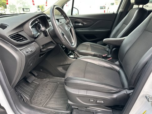 Used 2020 Buick Encore Preferred w/ Safety Package image 28