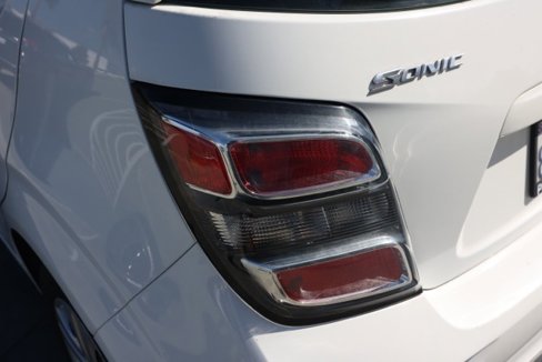 Used 2017 Chevrolet Sonic LT image 7