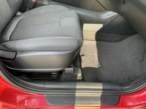 Used 2020 Hyundai Santa Fe SEL w/ Convenience Package image 28