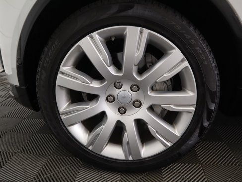 Used 2020 Land Rover Discovery Landmark image 31