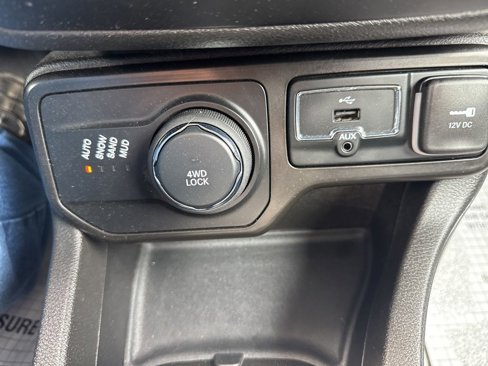 Used 2022 Jeep Renegade Latitude w/ Convenience Group image 29