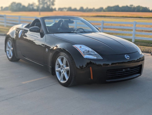 Used 2004 Nissan 350Z Touring image 4