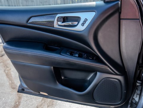 Used 2019 Nissan Pathfinder SL image 25