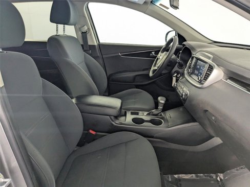 Used 2019 Kia Sorento L image 5