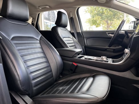 Used 2024 Ford Edge SEL image 48