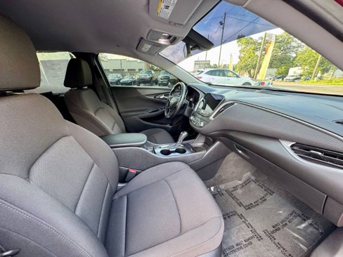 Used 2020 Chevrolet Malibu RS image 12
