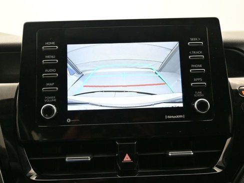 Used 2021 Toyota Camry SE image 14