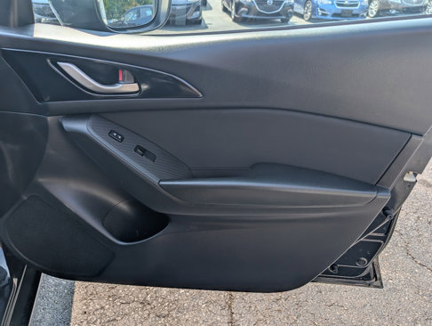 Used 2014 MAZDA MAZDA3 i Sport image 37