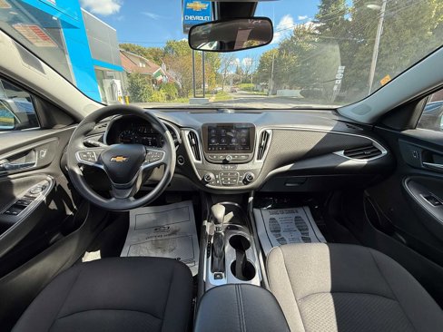 Used 2022 Chevrolet Malibu LT image 10