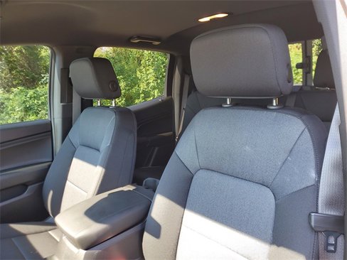 Used 2024 Chevrolet Colorado Trail Boss w/ Technology Package image 13