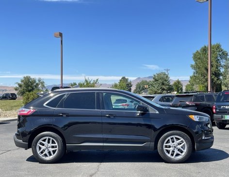 Used 2024 Ford Edge SEL w/ Convenience Package image 2