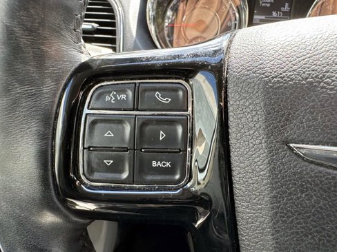 Used 2015 Chrysler Town & Country Limited w/ Trailer Tow Group image 24