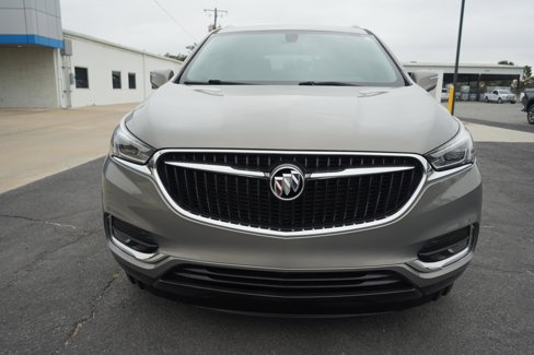 Used 2018 Buick Enclave Essence image 8