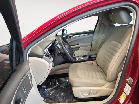 Used 2019 Ford Fusion SE image 23