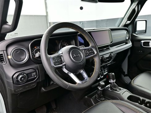 Used 2024 Jeep Wrangler Sahara w/ Technology Group image 6