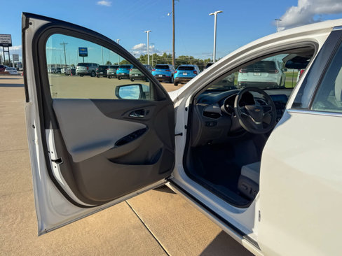 Used 2020 Chevrolet Malibu LS w/ Driver Confidence Package II image 9