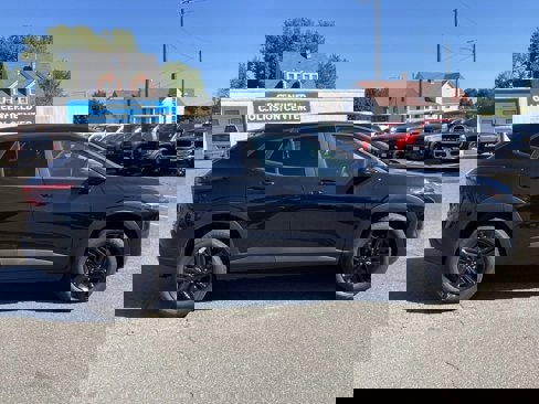 New 2025 Chevrolet Trax ACTIV w/ Driver Confidence Package image 8