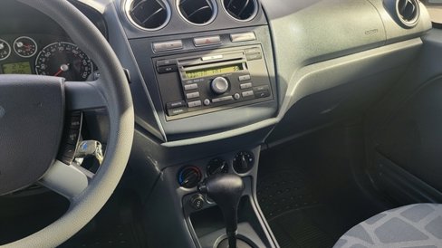 Used 2010 Ford Transit Connect XLT image 22