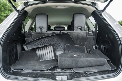 Used 2018 Nissan Pathfinder SL w/ Cargo Package image 13