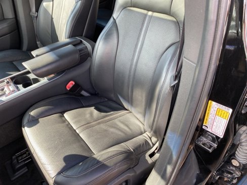 Used 2012 Lincoln MKS AWD image 17