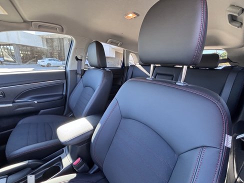 New 2024 Mitsubishi Outlander Sport SE image 11