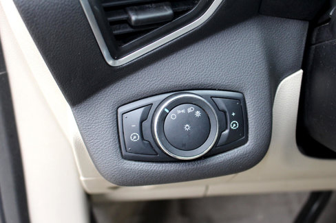 Used 2013 Ford C-MAX SE image 17