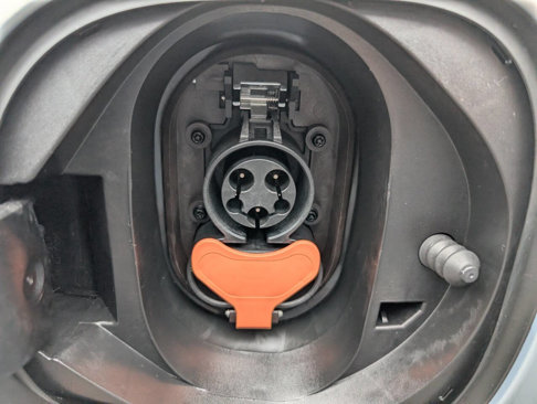 Used 2022 Chevrolet Bolt EUV LT w/ Convenience Package image 18