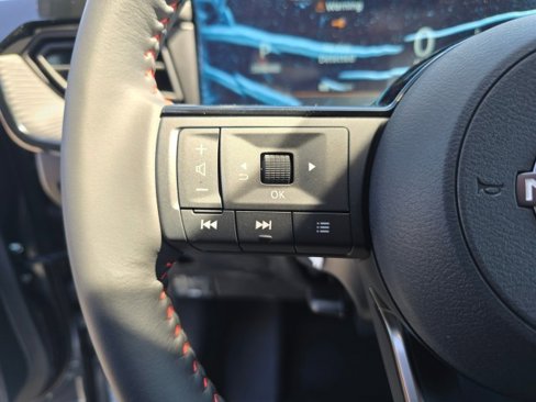 New 2025 Nissan Kicks SR image 29