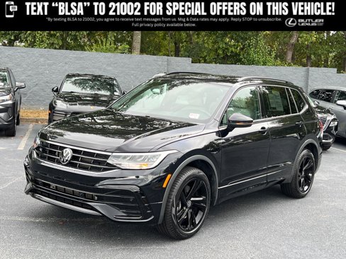 Used 2023 Volkswagen Tiguan SE R-Line image 1