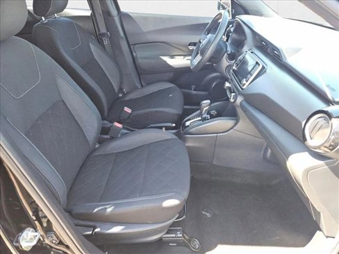 Used 2020 Nissan Kicks SV image 19