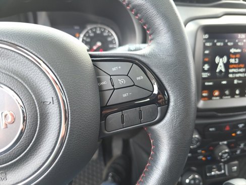 Used 2022 Jeep Renegade Trailhawk w/ Sun/Sound Group image 19