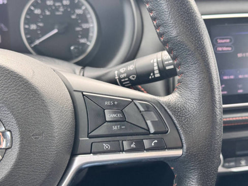 Used 2018 Nissan Kicks SR w/ Exterior Electronics Package image 15