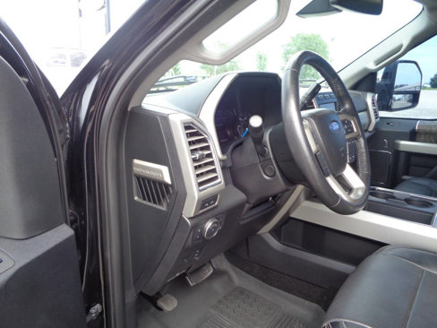 Used 2017 Ford F250 Lariat w/ Lariat Ultimate Package image 38
